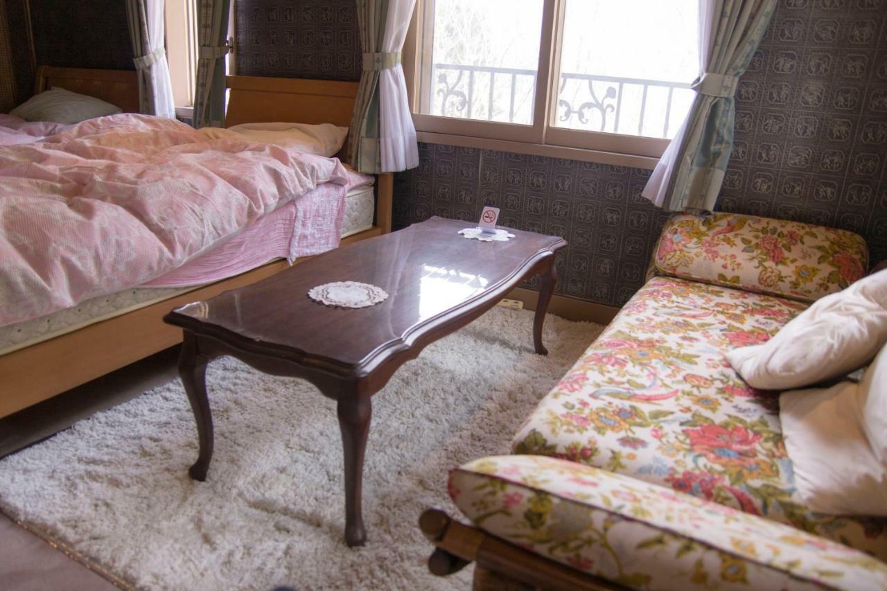 אינה Guesthouse Chiya Takato מראה חיצוני תמונה